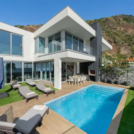 Ourmadeira - Beachfront Villa Madalena do Mar