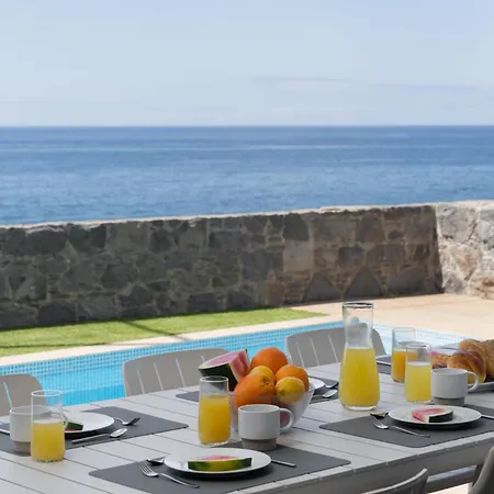 Ourmadeira - Beachfront فيلة *