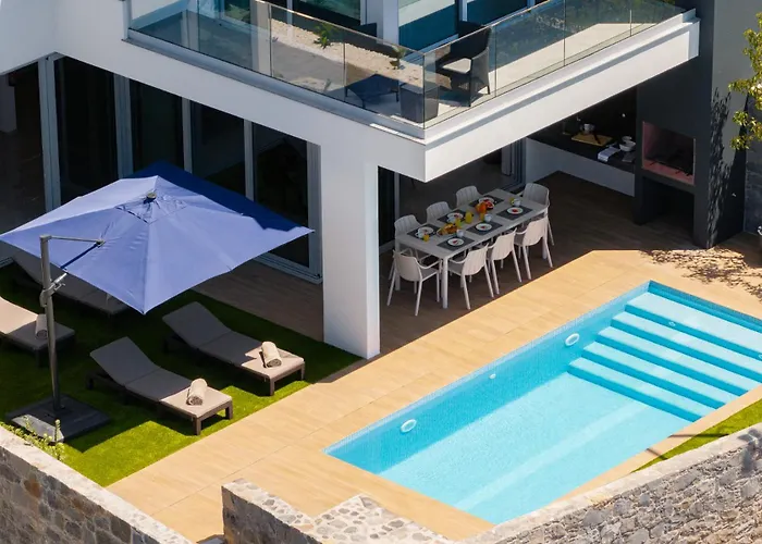 Villa Ourmadeira - Beachfront Madalena do Mar