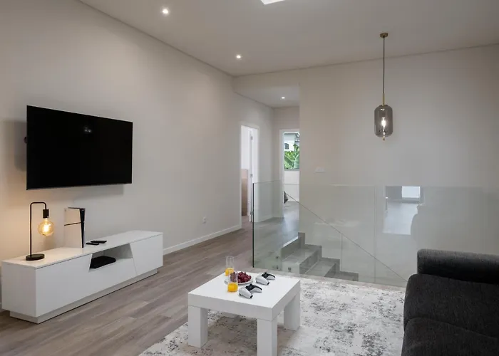 Villa Ourmadeira - Beachfront *