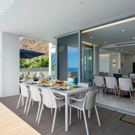 Ourmadeira - Beachfront