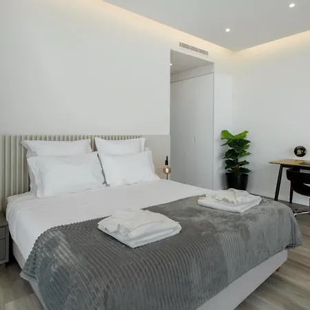 Villa Ourmadeira - Beachfront